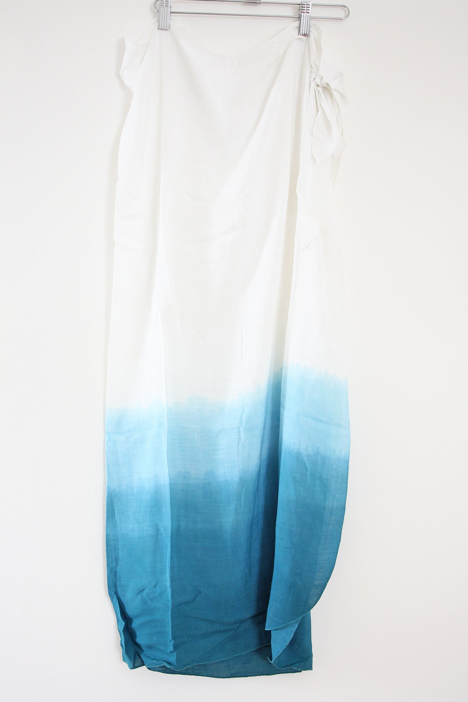 Top Cropped Tie & Sarong Ombre Blue
